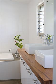 Lilies Luxury Retreats - Great Ocean Road Tourism 11