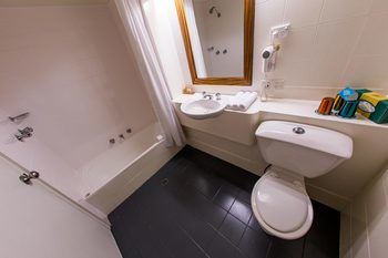 Abey Hotel - Great Ocean Road Tourism 8
