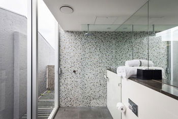 Ovolo 1888 Darling Harbour - Great Ocean Road Tourism 16