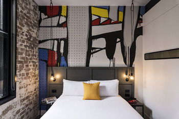 Ovolo 1888 Darling Harbour - Great Ocean Road Tourism 29