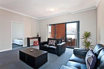 Ryals Serviced Apartments Camperdown - Great Ocean Road Tourism 14