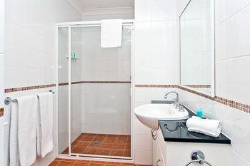 Ryals Serviced Apartments Camperdown - Great Ocean Road Tourism 15