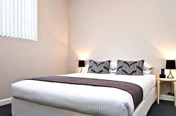 Ryals Serviced Apartments Camperdown - Great Ocean Road Tourism 25