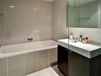 Wyndel Apartments - Abode - Great Ocean Road Tourism 1