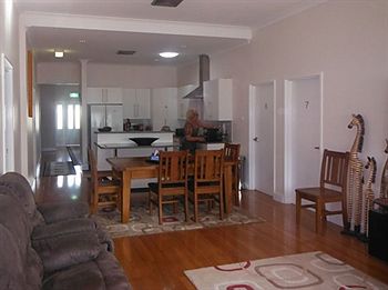 King Street Boutique Motel - Great Ocean Road Tourism 9