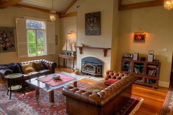 Tizzana Winery Bed & Breakfast - Great Ocean Road Tourism 7