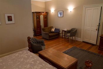 Tizzana Winery Bed & Breakfast - Great Ocean Road Tourism 10