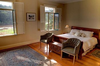 Tizzana Winery Bed & Breakfast - Great Ocean Road Tourism 12