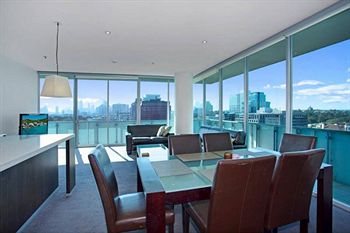 Astra Apartments - St Kilda Rd - Great Ocean Road Tourism 12