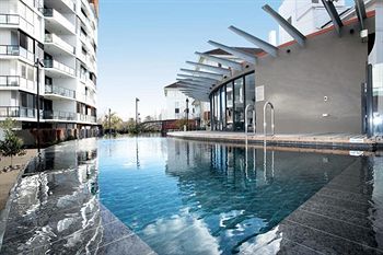 Astra Apartments - St Kilda Rd - Great Ocean Road Tourism 1