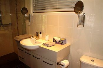 Arabella Guesthouse - Great Ocean Road Tourism 9