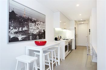 ALT Tower Serviced Apartments - Great Ocean Road Tourism 3