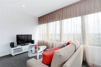ALT Tower Serviced Apartments - Great Ocean Road Tourism 11
