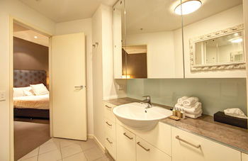 ACD Apartments - Great Ocean Road Tourism 5