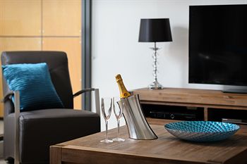 Apartments @ IKON Glen Waverley - Great Ocean Road Tourism 6