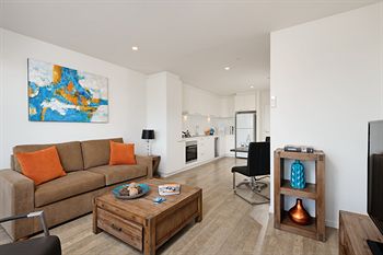 Apartments @ IKON Glen Waverley - Great Ocean Road Tourism 8