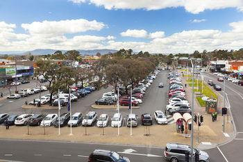 Apartments @ IKON Glen Waverley - Great Ocean Road Tourism 23