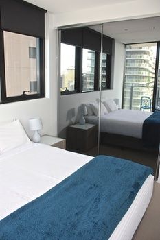 Apartments Melbourne Domain - South Melbourne - Great Ocean Road Tourism 3