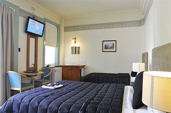 Hotel Gosford - Great Ocean Road Tourism 9