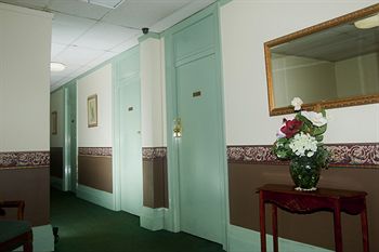 Hotel Gosford - Great Ocean Road Tourism 15