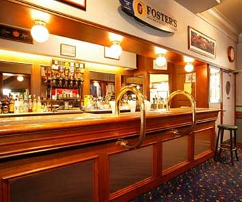 Hotel Gosford - Great Ocean Road Tourism 18