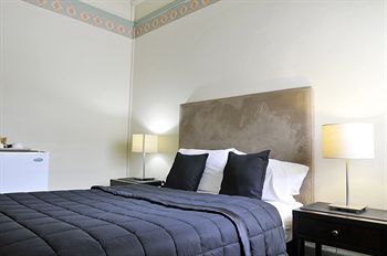 Hotel Gosford - Great Ocean Road Tourism 22