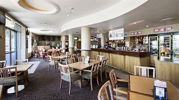 Pritchards Hotel - Great Ocean Road Tourism 15