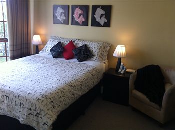 Australian Home Away @ Doncaster Elgar - Great Ocean Road Tourism 4