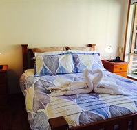 Australian Home Away  East Doncaster Andersons Creek 1 - Great Ocean Road Tourism