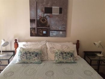 Australian Home Away @ Doncaster Andersons Creek 2 - Great Ocean Road Tourism 1