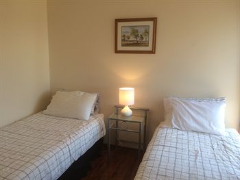 Australian Home Away @ Doncaster Andersons Creek 2 - Great Ocean Road Tourism 5