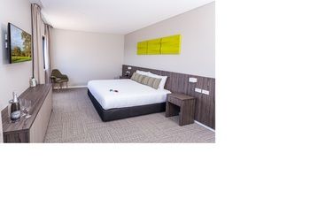 Ibis Styles The Entrance - Great Ocean Road Tourism 1