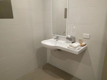 Ibis Styles The Entrance - Great Ocean Road Tourism 14