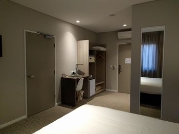 Ibis Styles The Entrance - Great Ocean Road Tourism 28