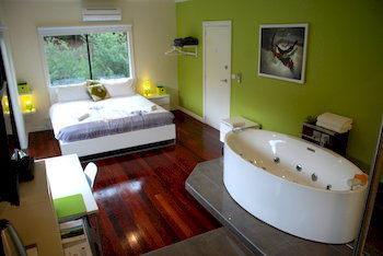 Deville At Healesville - Great Ocean Road Tourism 4