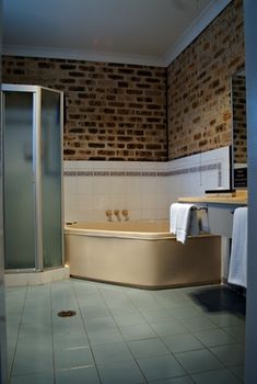 Airport Motel Sir Francis Drake - Great Ocean Road Tourism 7