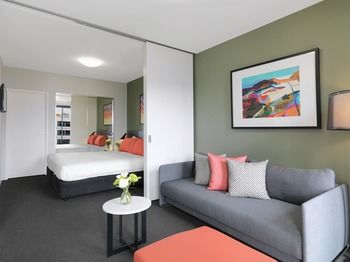 Adina Apartment Hotel Sydney Airport - Great Ocean Road Tourism 8
