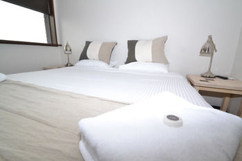 Crossroads Hotel Liverpool - Great Ocean Road Tourism 3