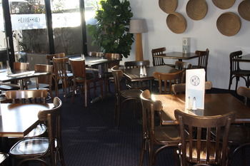 Crossroads Hotel Liverpool - Great Ocean Road Tourism 38