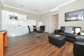 Akuna Motor Inn And Apartments - Great Ocean Road Tourism 0