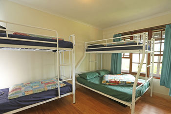 Pittwater YHA - Hostel - Great Ocean Road Tourism 11