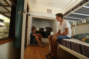 Pittwater YHA - Hostel - Great Ocean Road Tourism 13