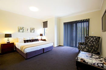 Astina Serviced Apartments - Central - Great Ocean Road Tourism 2