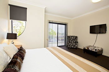 Astina Serviced Apartments - Central - Great Ocean Road Tourism 3