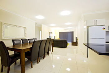 Astina Serviced Apartments - Central - Great Ocean Road Tourism 7