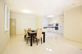 Astina Serviced Apartments - Central - Great Ocean Road Tourism 8