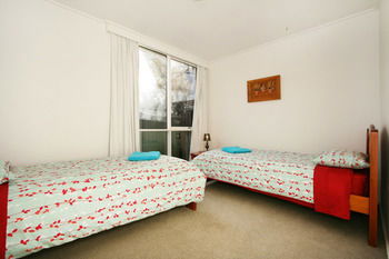 Wattle Holiday Rental - Great Ocean Road Tourism 2