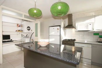 Wattle Holiday Rental - Great Ocean Road Tourism 5