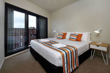 Randwick Central Suites - Great Ocean Road Tourism 3