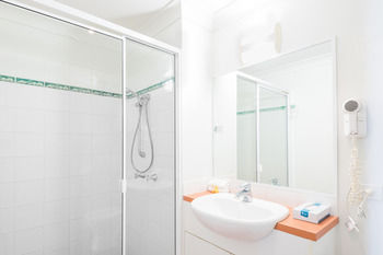 The Brighton Apartments - Great Ocean Road Tourism 7
